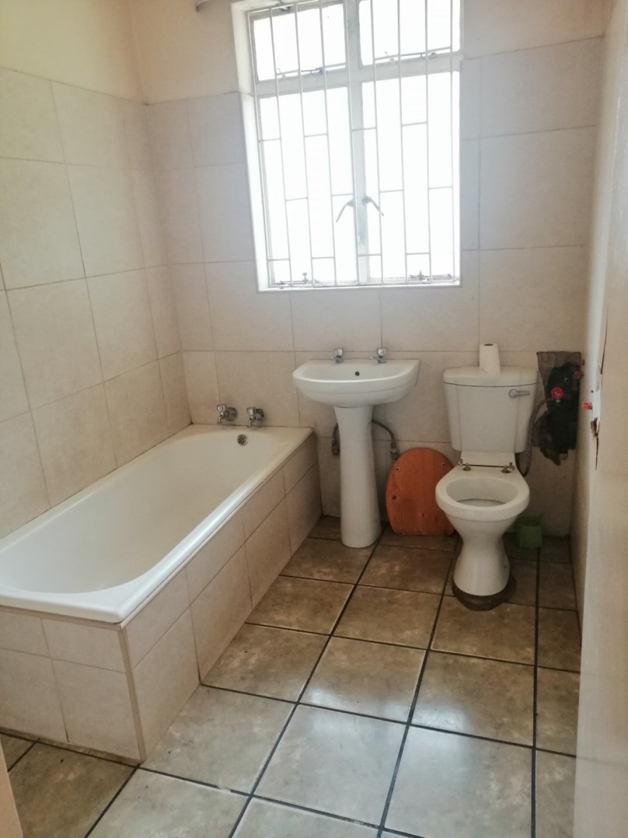 2 Bedroom Property for Sale in Vanderbijlpark CW 2 Gauteng