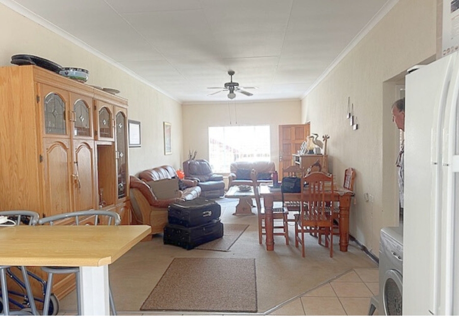 1 Bedroom Property for Sale in Noordheuwel Gauteng