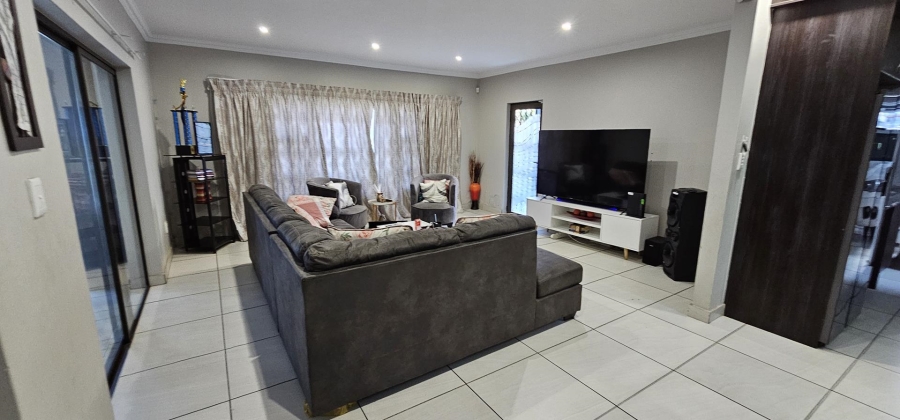 3 Bedroom Property for Sale in Zambezi Manor Lifestyle Estate Gauteng