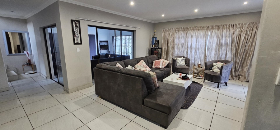 3 Bedroom Property for Sale in Zambezi Manor Lifestyle Estate Gauteng