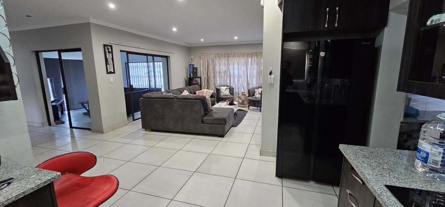 3 Bedroom Property for Sale in Zambezi Manor Lifestyle Estate Gauteng