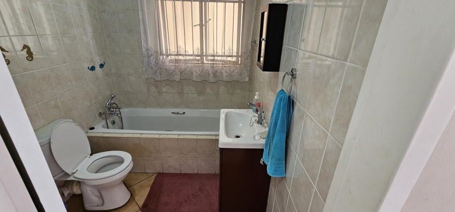 2 Bedroom Property for Sale in Kenleaf Gauteng