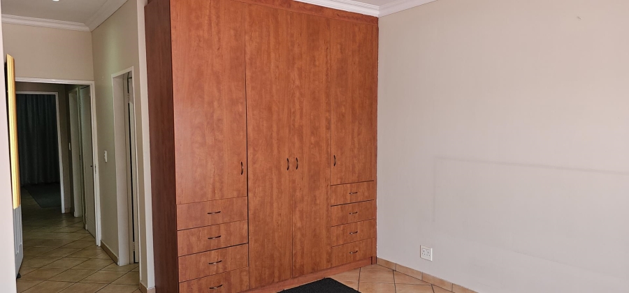 2 Bedroom Property for Sale in Kenleaf Gauteng