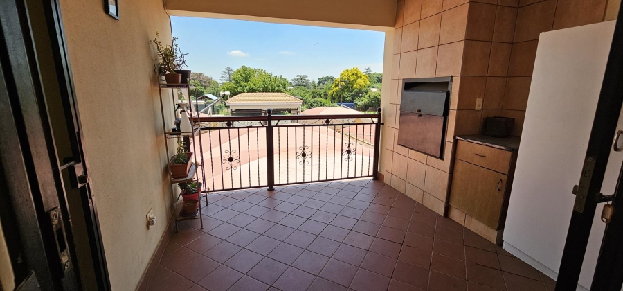 2 Bedroom Property for Sale in Kenleaf Gauteng