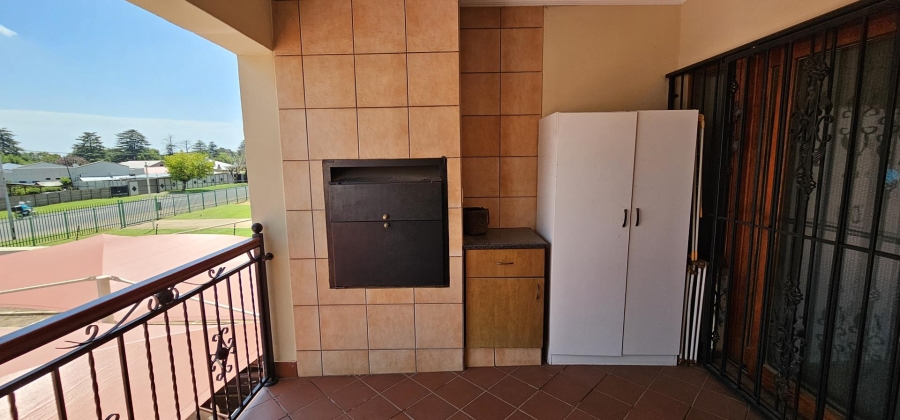 2 Bedroom Property for Sale in Kenleaf Gauteng