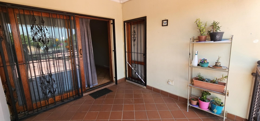 2 Bedroom Property for Sale in Kenleaf Gauteng