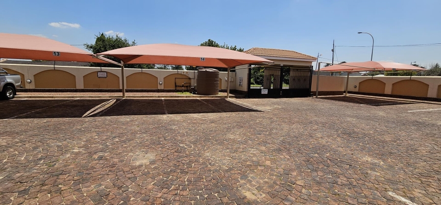 2 Bedroom Property for Sale in Kenleaf Gauteng