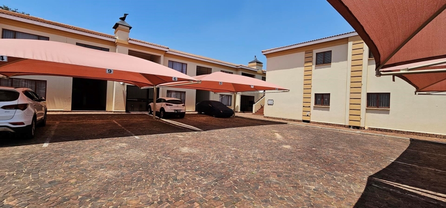 2 Bedroom Property for Sale in Kenleaf Gauteng