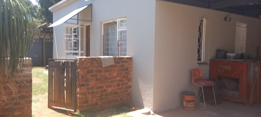 3 Bedroom Property for Sale in Eloffsdal Gauteng