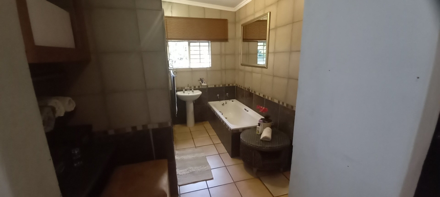 4 Bedroom Property for Sale in Parktown Estate Gauteng