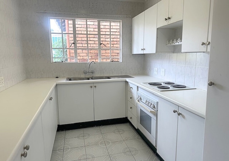 2 Bedroom Property for Sale in Noordheuwel Gauteng