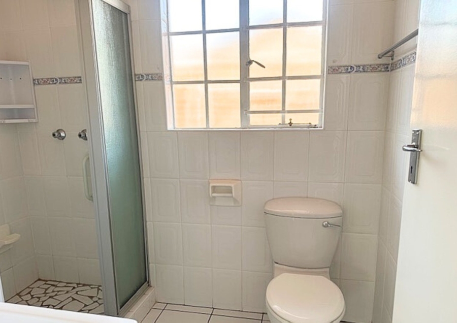 2 Bedroom Property for Sale in Noordheuwel Gauteng