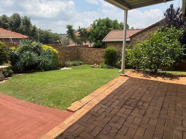 2 Bedroom Property for Sale in Noordheuwel Gauteng