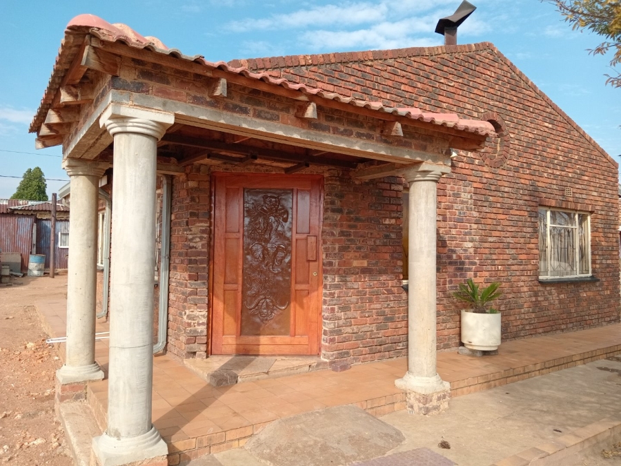 2 Bedroom Property for Sale in Etwatwa Gauteng