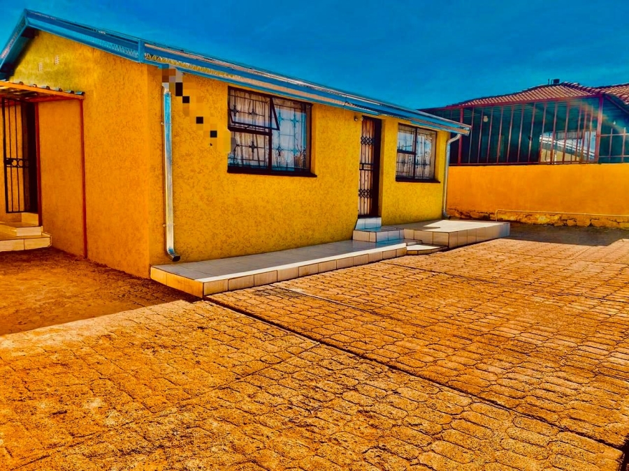 2 Bedroom Property for Sale in Orlando West Gauteng