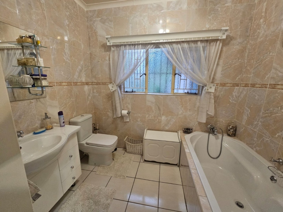 4 Bedroom Property for Sale in Atlasville Gauteng