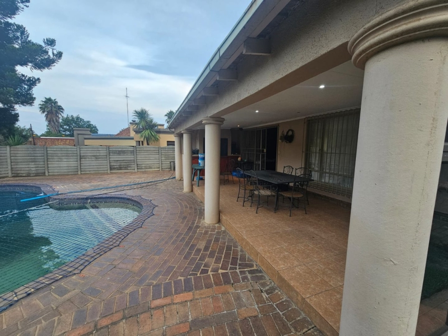 4 Bedroom Property for Sale in Atlasville Gauteng