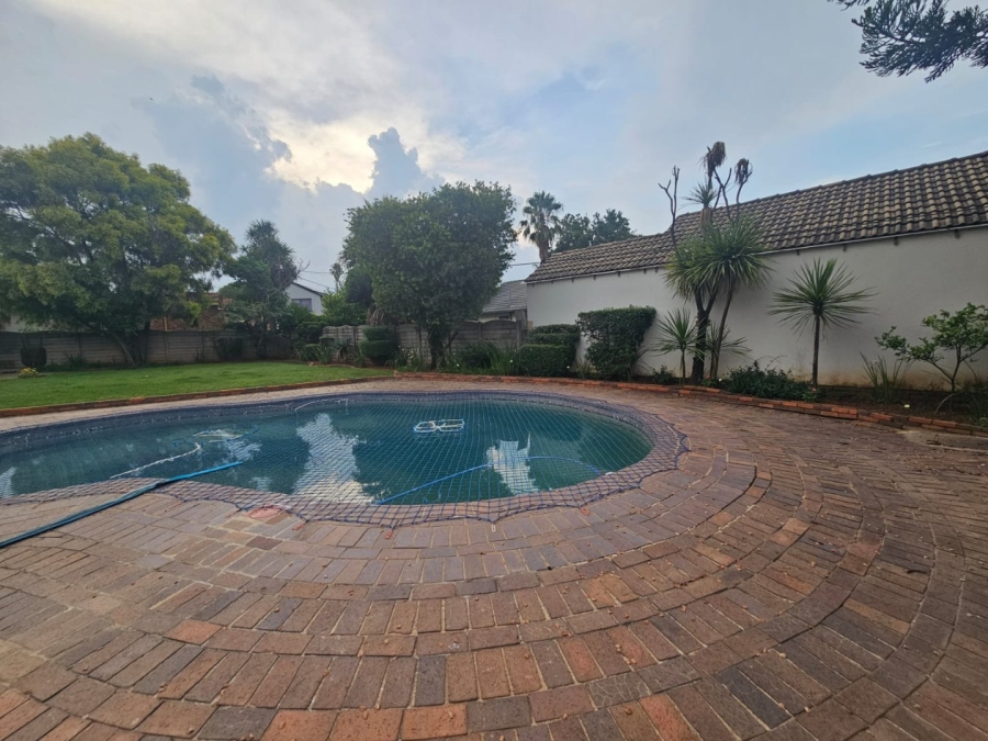 4 Bedroom Property for Sale in Atlasville Gauteng