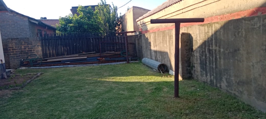 2 Bedroom Property for Sale in Kaalfontein Gauteng