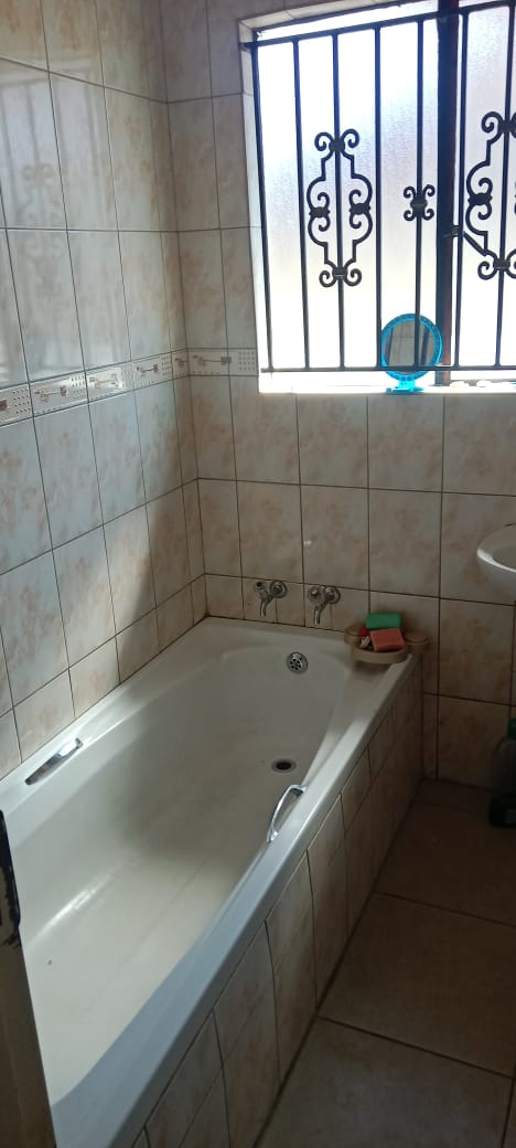 2 Bedroom Property for Sale in Kaalfontein Gauteng