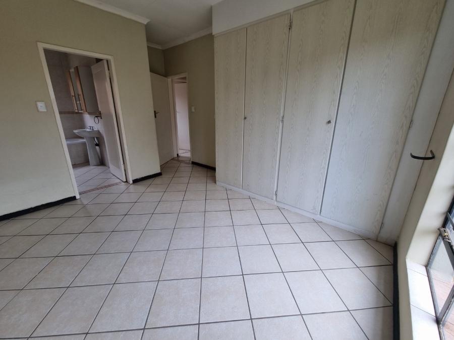 4 Bedroom Property for Sale in Mooikloof Ridge Gauteng