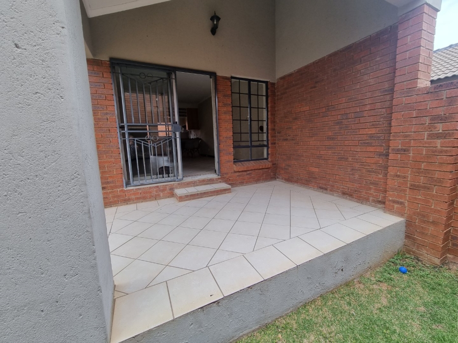 4 Bedroom Property for Sale in Mooikloof Ridge Gauteng