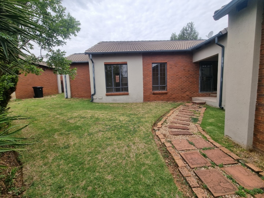 4 Bedroom Property for Sale in Mooikloof Ridge Gauteng