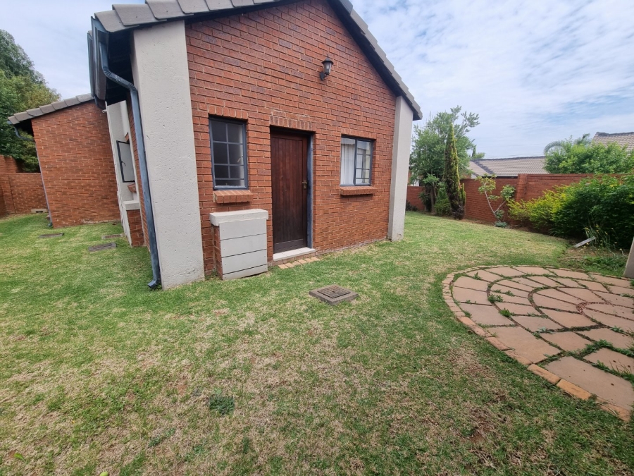 4 Bedroom Property for Sale in Mooikloof Ridge Gauteng