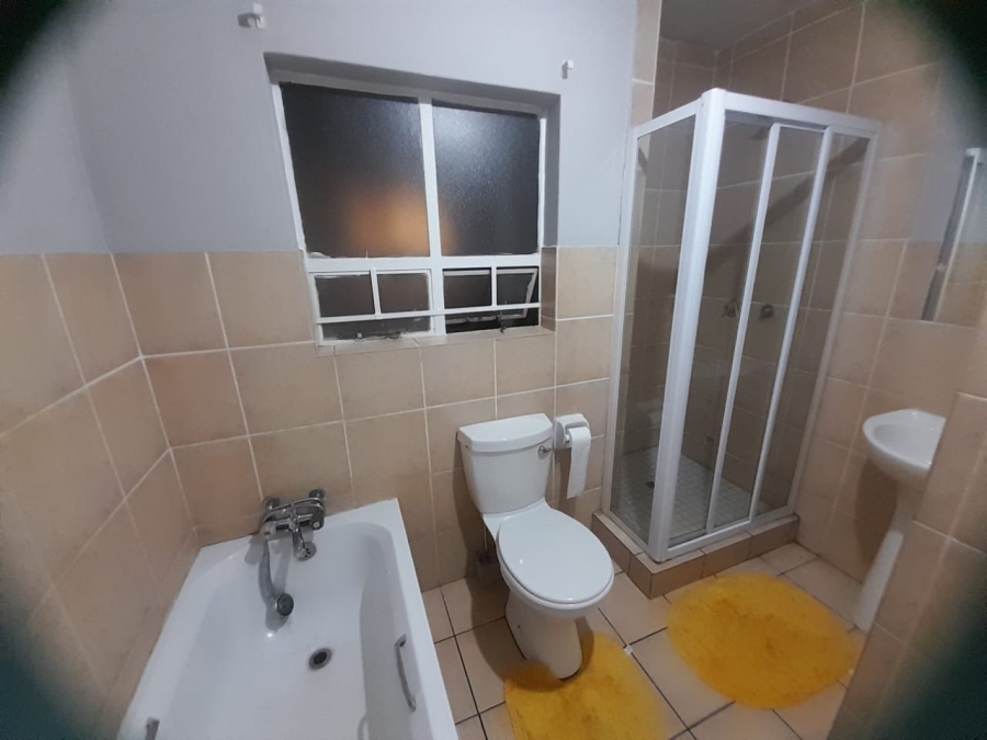 2 Bedroom Property for Sale in Karenpark Gauteng