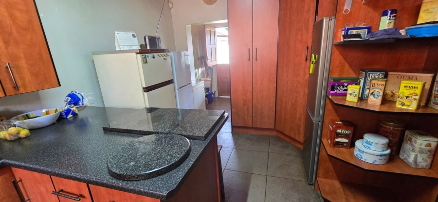 3 Bedroom Property for Sale in Strubenvale Gauteng