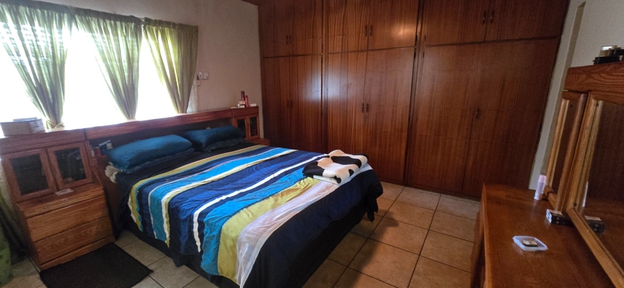 3 Bedroom Property for Sale in Strubenvale Gauteng