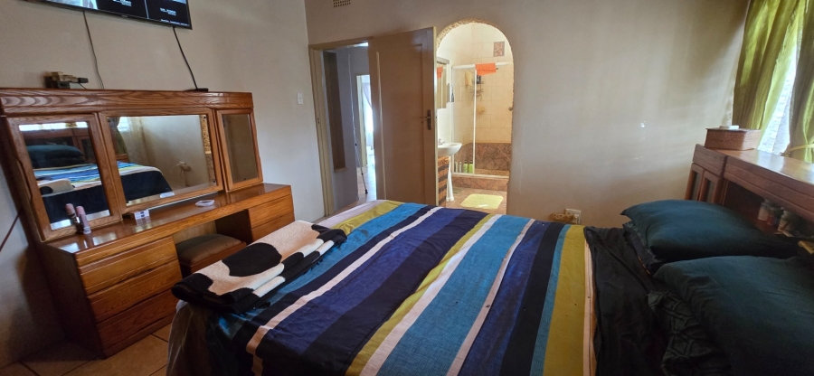 3 Bedroom Property for Sale in Strubenvale Gauteng