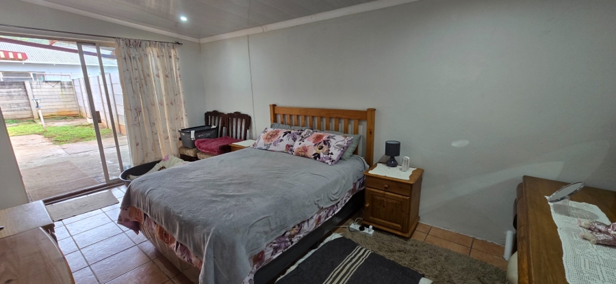3 Bedroom Property for Sale in Strubenvale Gauteng
