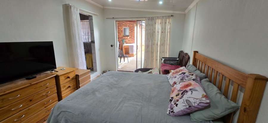3 Bedroom Property for Sale in Strubenvale Gauteng