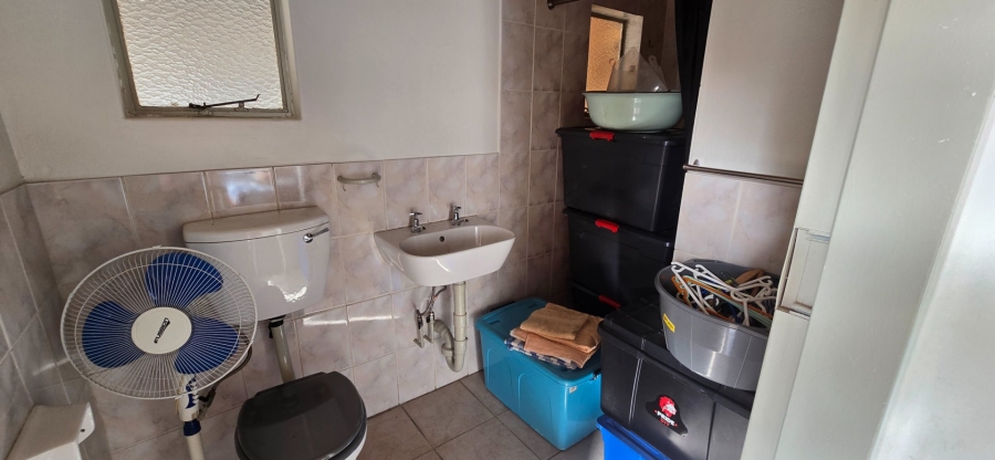 3 Bedroom Property for Sale in Strubenvale Gauteng