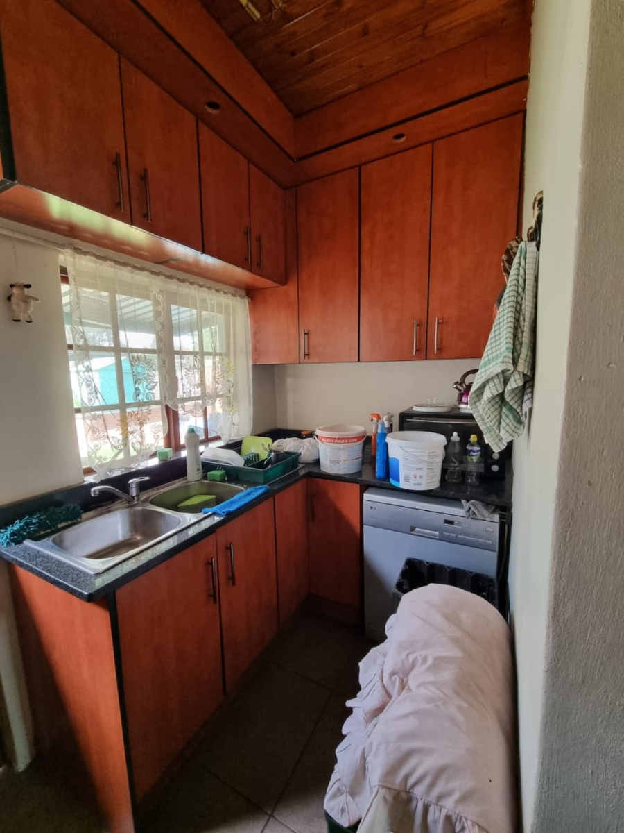 3 Bedroom Property for Sale in Strubenvale Gauteng