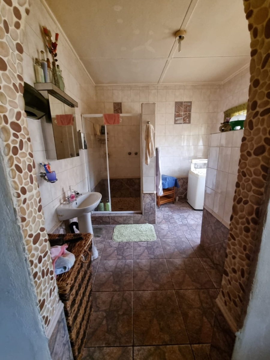 3 Bedroom Property for Sale in Strubenvale Gauteng