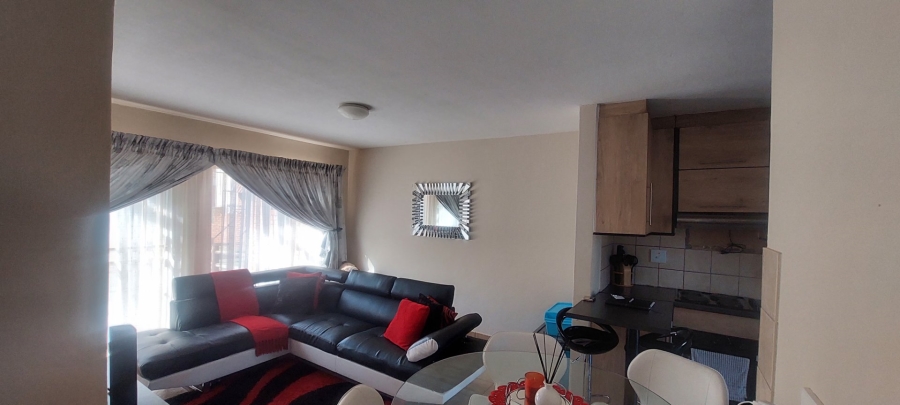 2 Bedroom Property for Sale in The Orchards Gauteng