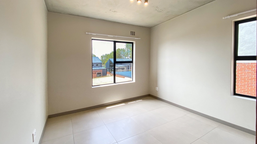 To Let 4 Bedroom Property for Rent in Crowthorne AH Gauteng