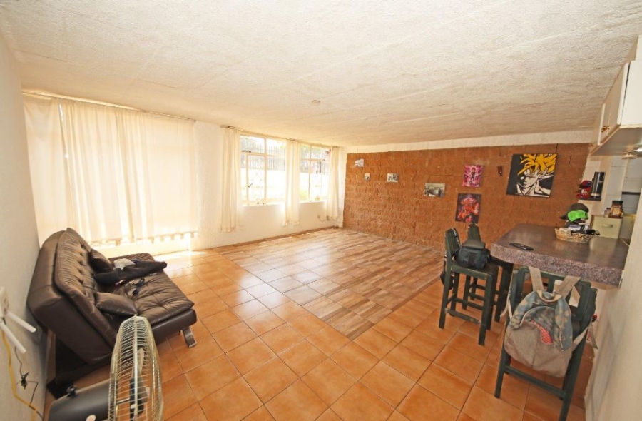 1 Bedroom Property for Sale in Symhurst Gauteng