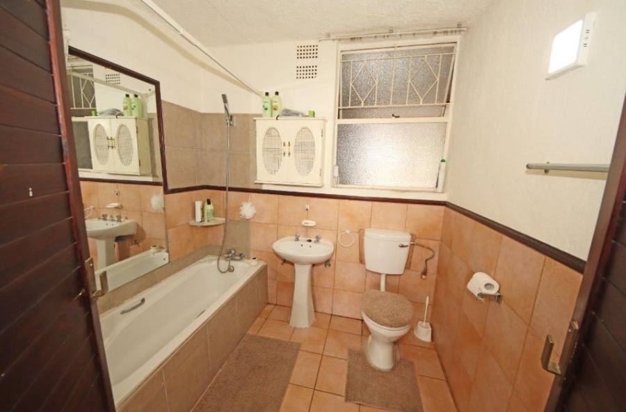 1 Bedroom Property for Sale in Symhurst Gauteng