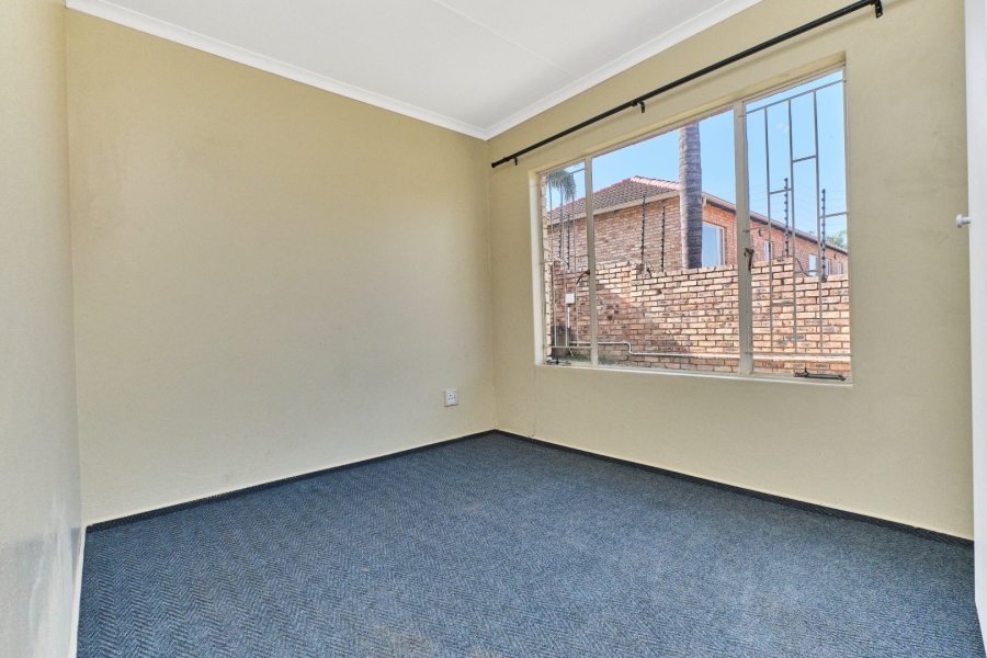 2 Bedroom Property for Sale in Wilgeheuwel Gauteng