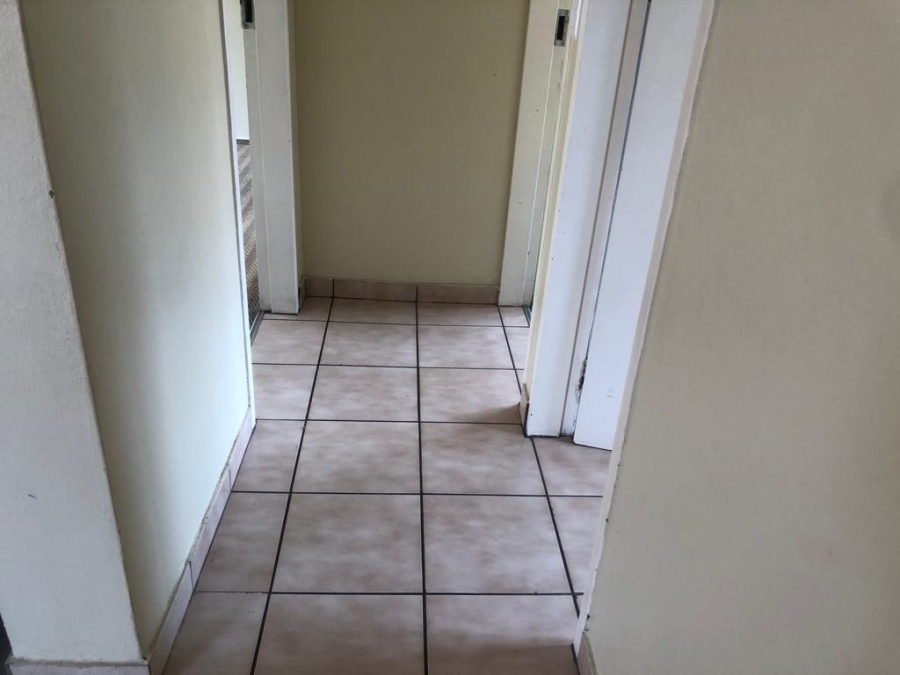 2 Bedroom Property for Sale in Wilgeheuwel Gauteng