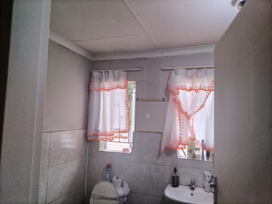 3 Bedroom Property for Sale in Lenasia South Gauteng