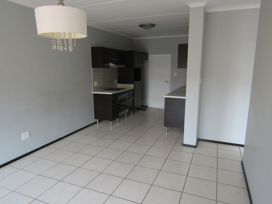 2 Bedroom Property for Sale in Oakdene Gauteng