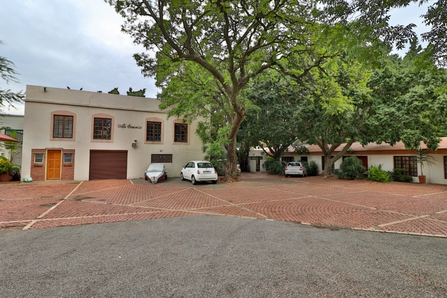 To Let 1 Bedroom Property for Rent in Bedfordview Gauteng