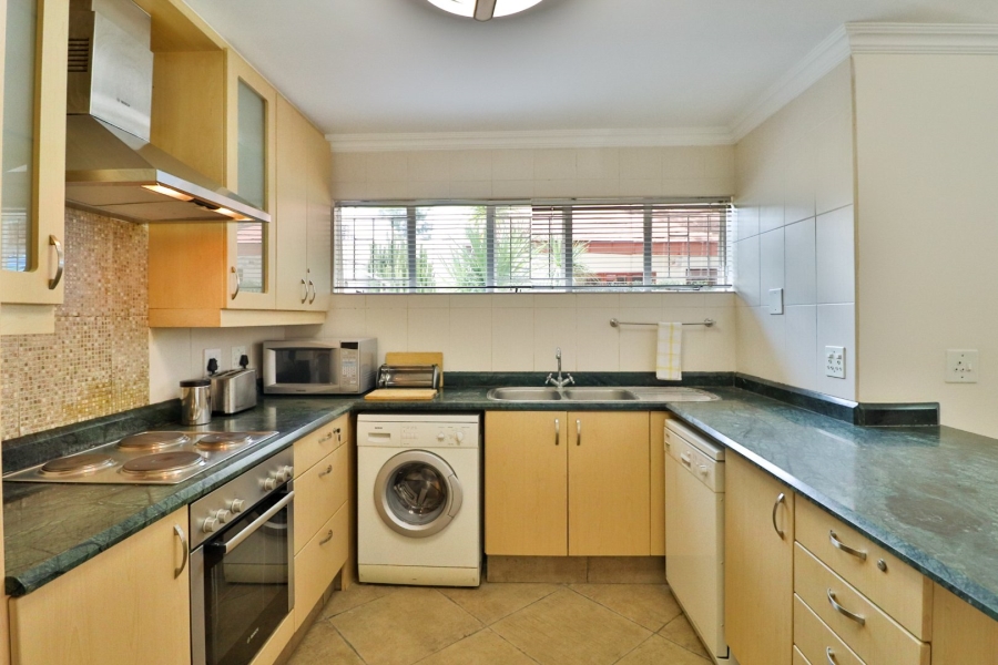 To Let 1 Bedroom Property for Rent in Bedfordview Gauteng