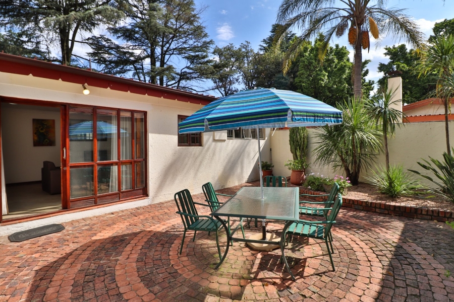 To Let 1 Bedroom Property for Rent in Bedfordview Gauteng