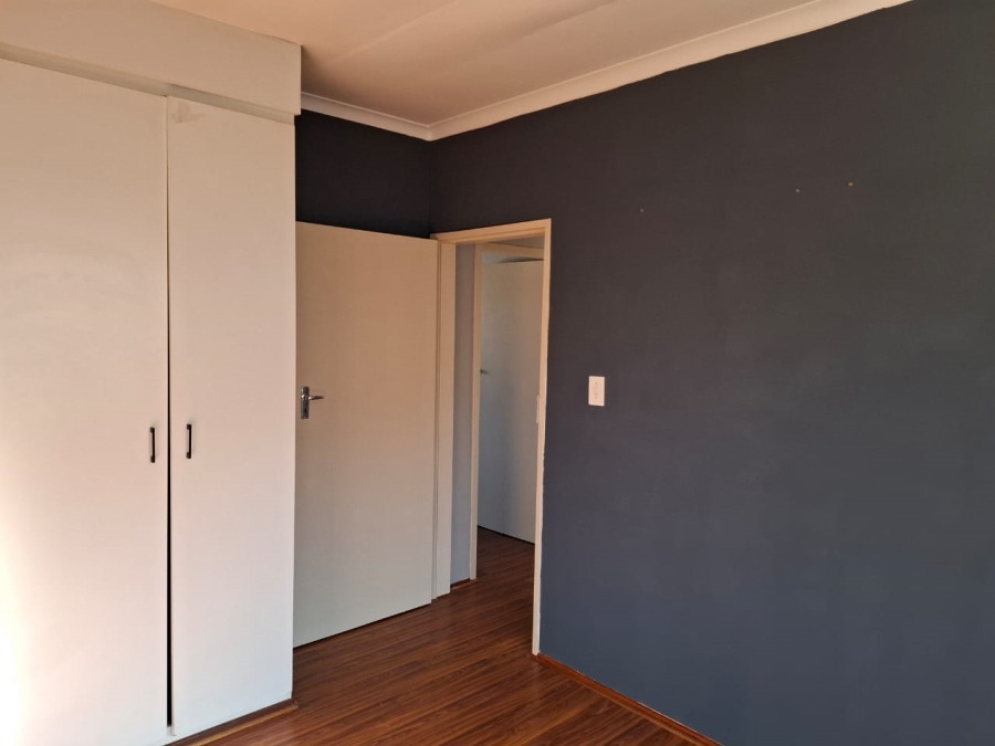 To Let 2 Bedroom Property for Rent in Monument Park Gauteng