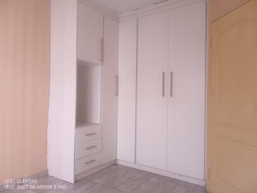 2 Bedroom Property for Sale in Jeppestown Gauteng